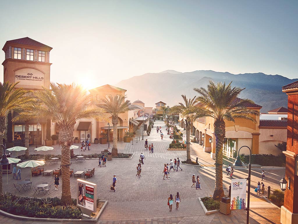 Desert Hills Premium Outlets - Outlet center in Cabazon, California, USA 
